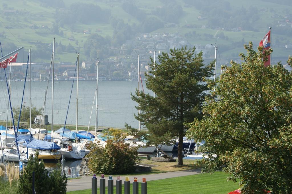 & Restaurant Roessli